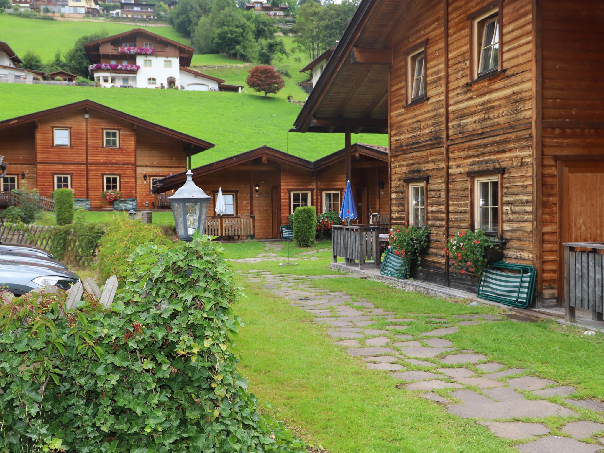 Uriges Chalet 2