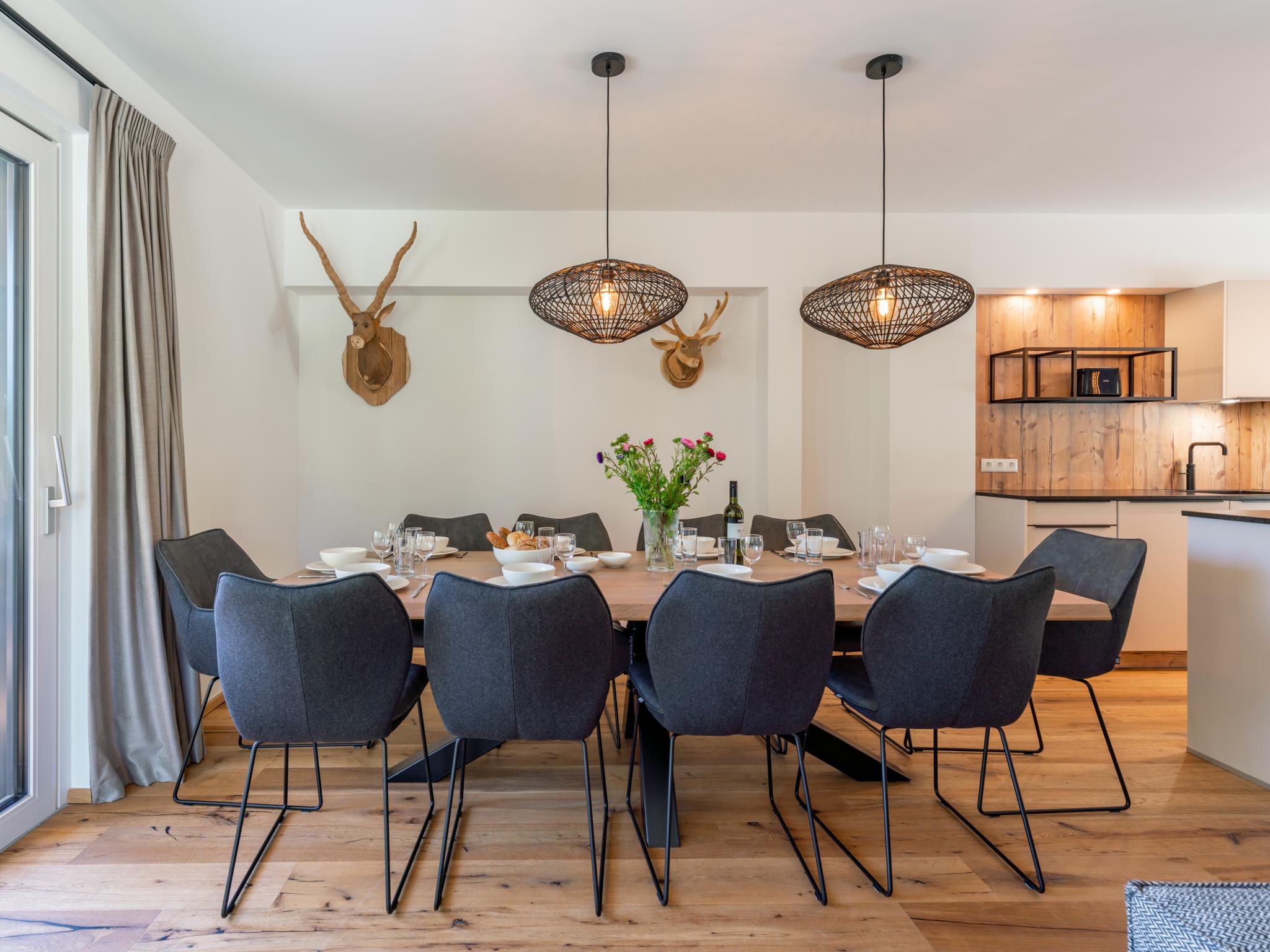 30432
