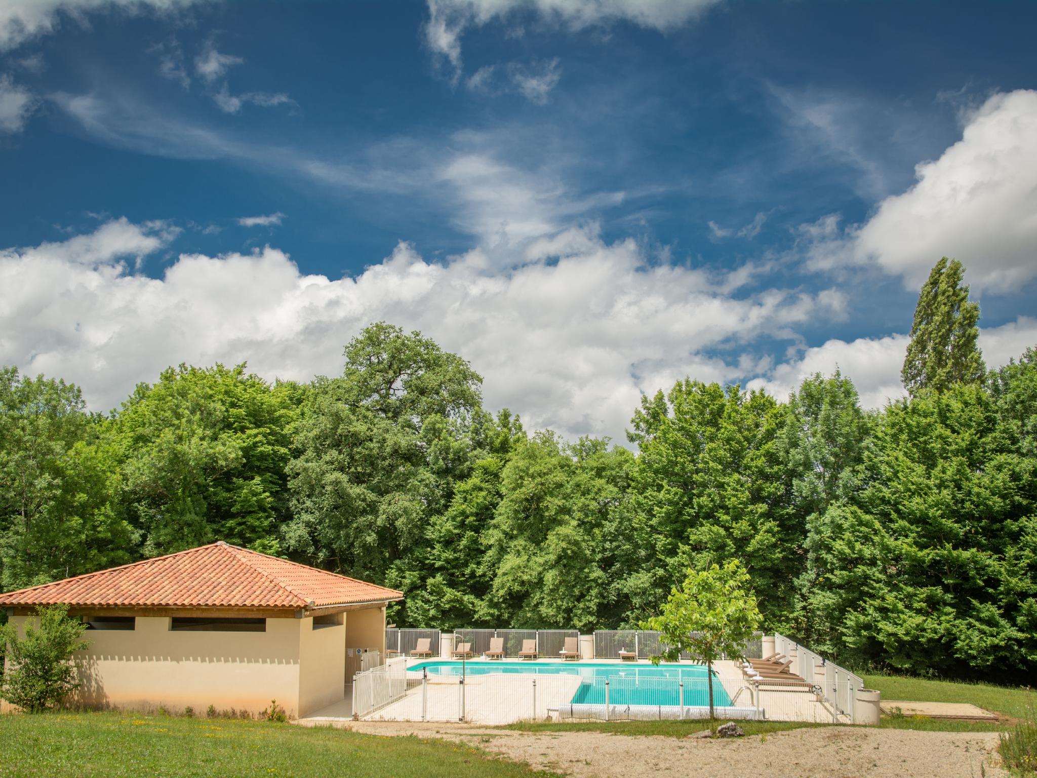 Le Lac Bleu 22