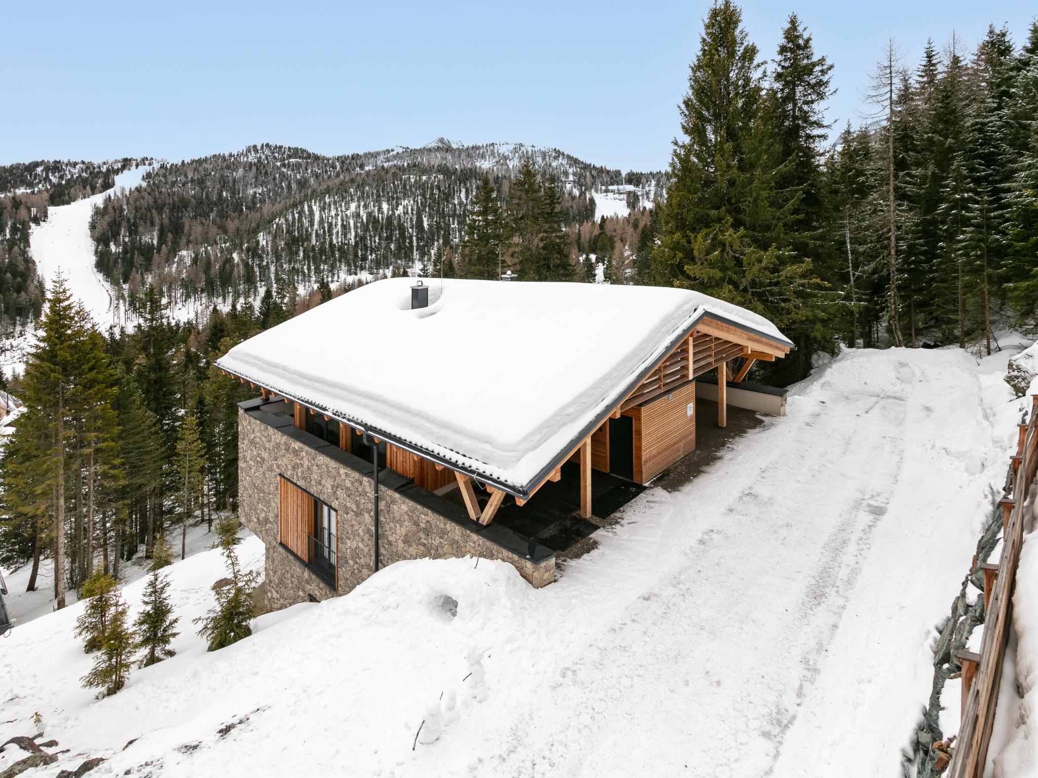 59007