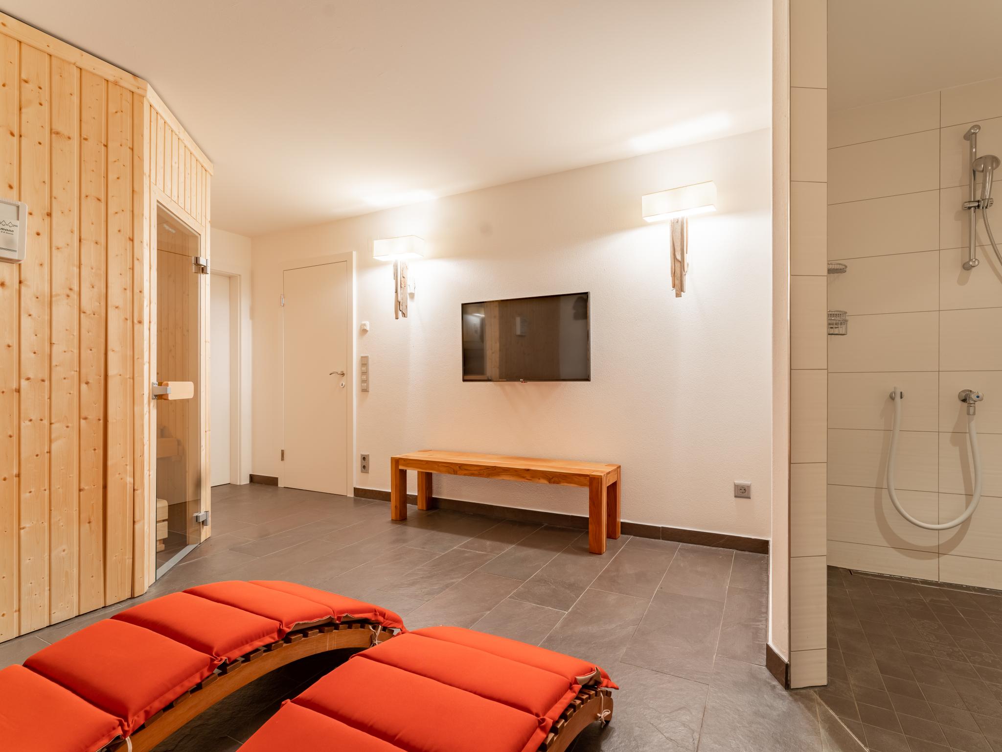 48814